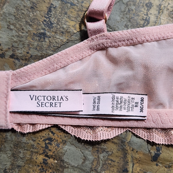 Victoria's Secret Pink & Rose Gold Metallic Dream Angels Lightly Lined Bra (36C) - Picture 7 of 8